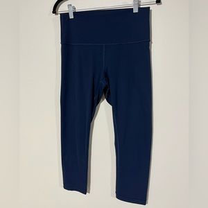 Lululemon Navy Wunder High Rise Crop Leggings